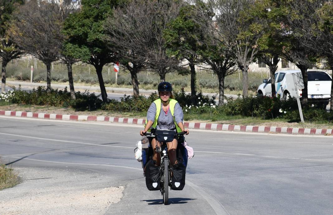 Bisikletle dünya turuna çıkan Alman kadın Türkiye'ye ulaştı 2